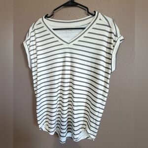 Maurice's 24/7 V-Neck Short Sleeve Women's Striped Tee Size XS